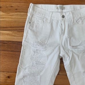 Abercrombie & Fitch white boyfriend jeans